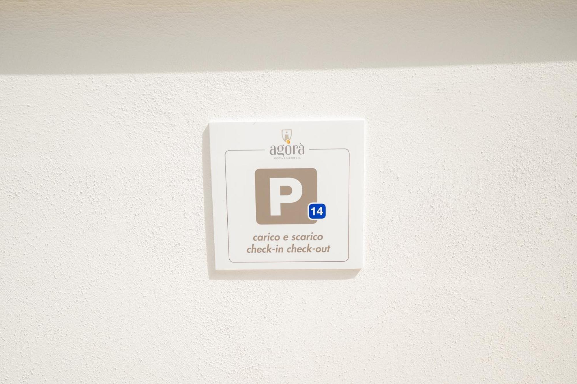 Apartment Agora & *